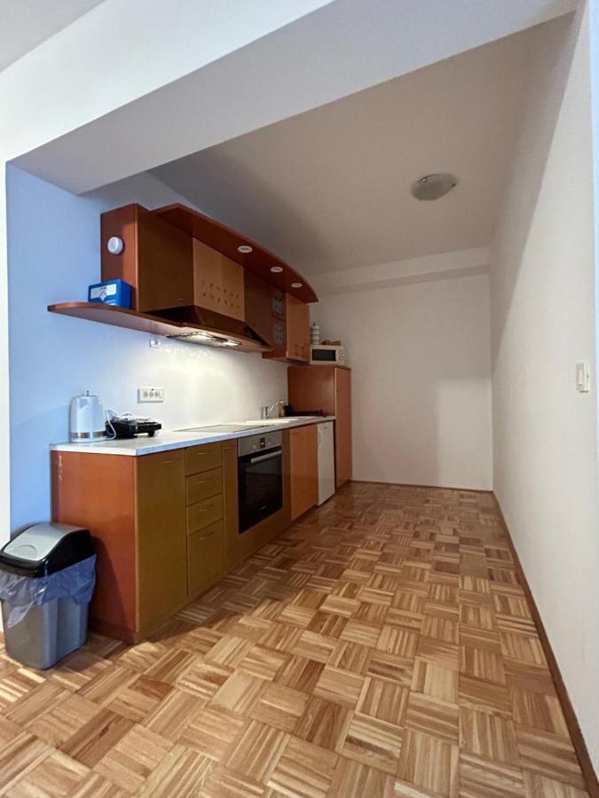Апартаменты Apartma Lunca 2 Любляна Экстерьер фото